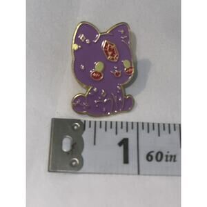 Mystical Spiritual Purple Cat On Halloween Horror Pin Brooch